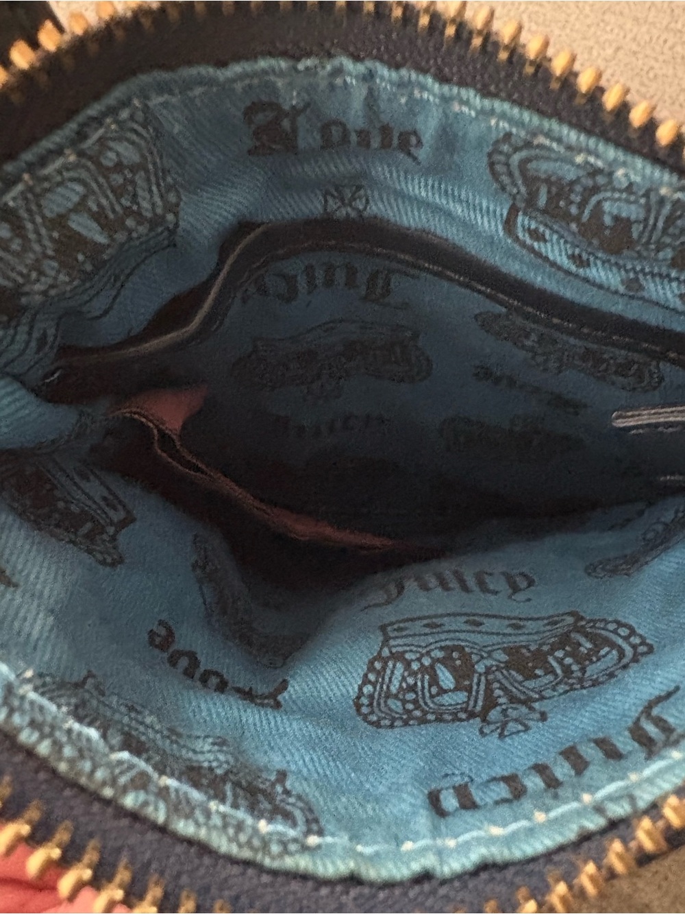 Juicy Couture Pink Crossbody Bag with Crest Embroidery - Picture 5 of 6